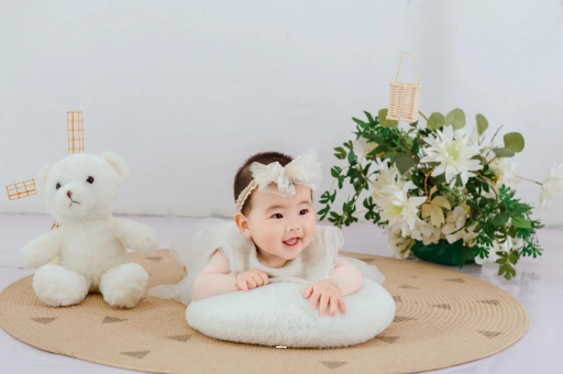 安吉四个月的孕妇肚子疼
